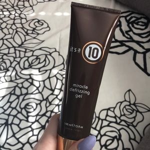 It’s a 10. Miracle defrizzing gel